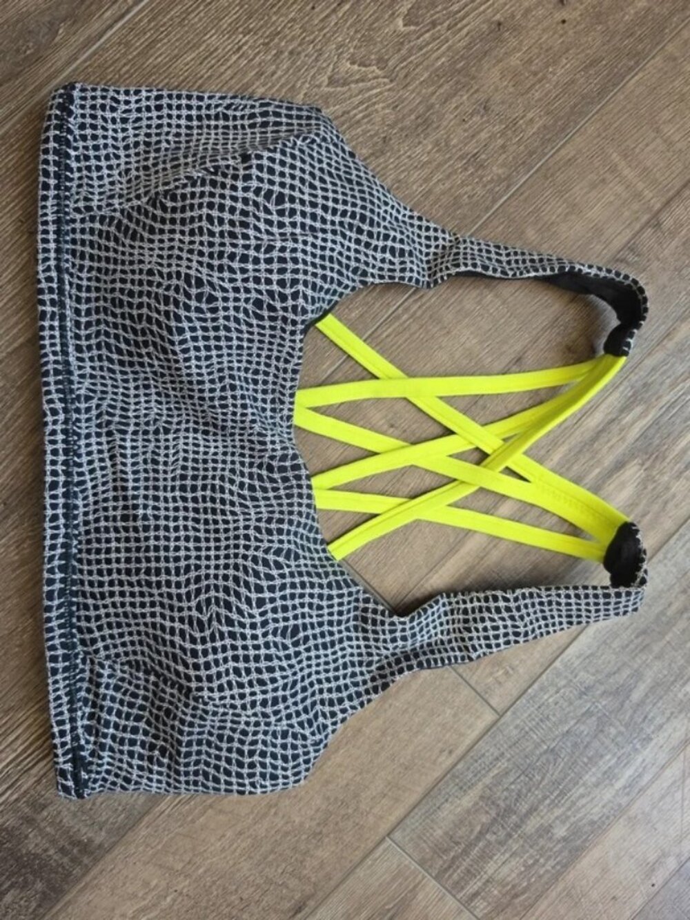 Lululemon black and yellow sports bra XS like new gym yoga running